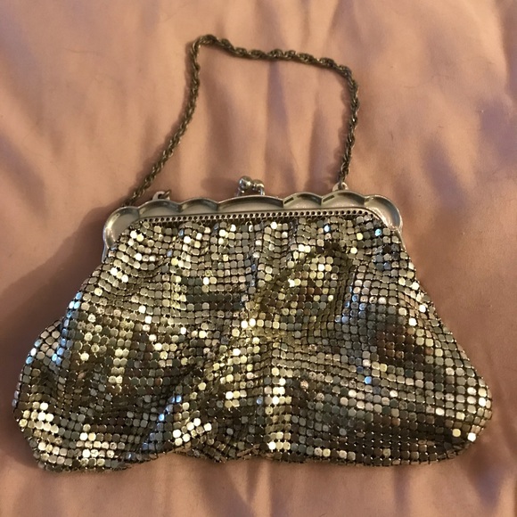 Whiting & Davis Handbags - Vintage Whiting & Davis Silver Mesh Handbag